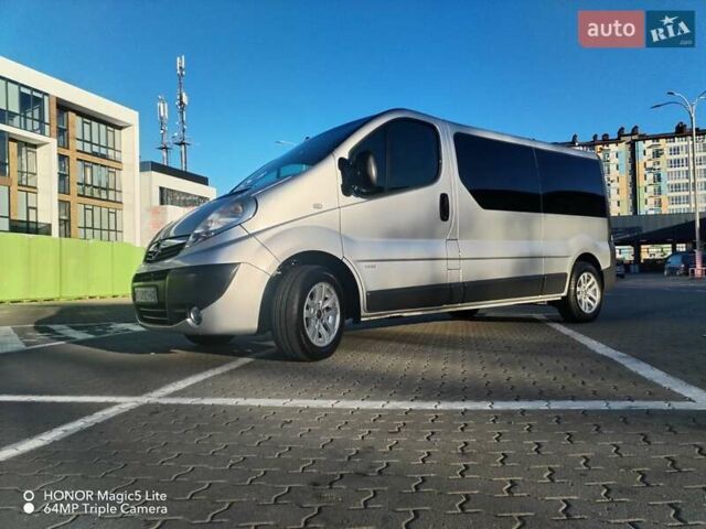 Серый Опель Виваро, объемом двигателя 2 л и пробегом 286 тыс. км за 14999 $, фото 11 на Automoto.ua