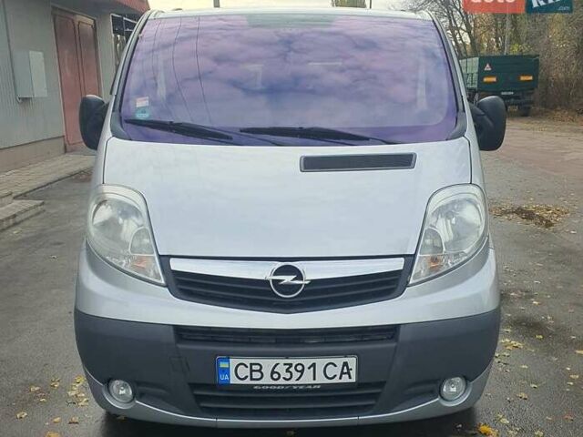 Опель Виваро 2013 в Прилуках на Automoto.ua Серый Опель Виваро, объемом двигателя 2 л и пробегом 296 тыс. км за 13000 $, фото 1 на Automoto.ua