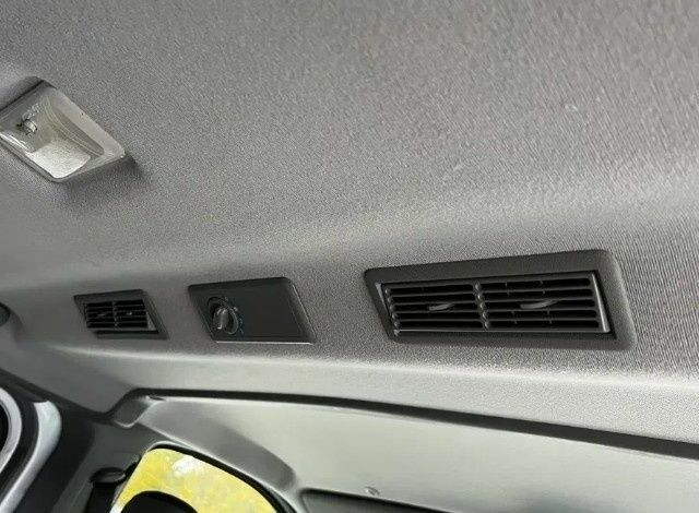 Серый Опель Виваро, объемом двигателя 2 л и пробегом 224 тыс. км за 8700 $, фото 13 на Automoto.ua