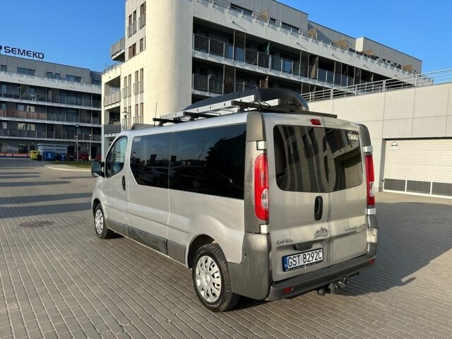 Серый Опель Виваро, объемом двигателя 2 л и пробегом 227 тыс. км за 8700 $, фото 6 на Automoto.ua