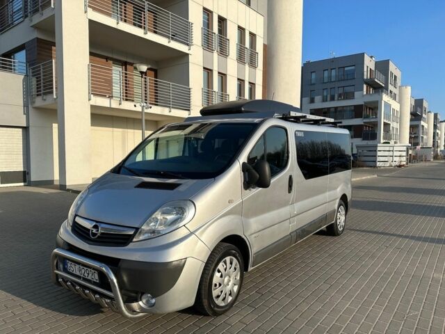 Серый Опель Виваро, объемом двигателя 2 л и пробегом 227 тыс. км за 8700 $, фото 2 на Automoto.ua