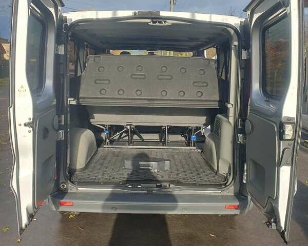 Опель Виваро 2013 в Прилуках на Automoto.ua Серый Опель Виваро, объемом двигателя 2 л и пробегом 296 тыс. км за 13000 $, фото 22 на Automoto.ua