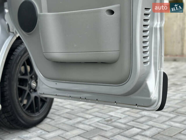 Серый Опель Виваро, объемом двигателя 2 л и пробегом 320 тыс. км за 14500 $, фото 44 на Automoto.ua