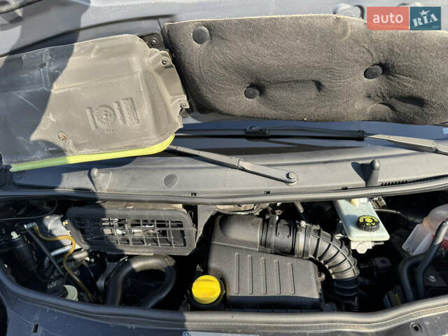 Опель Виваро 2013 в Черновцах на Automoto.ua Серый Опель Виваро, объемом двигателя 2 л и пробегом 299 тыс. км за 14400 $, фото 32 на Automoto.ua