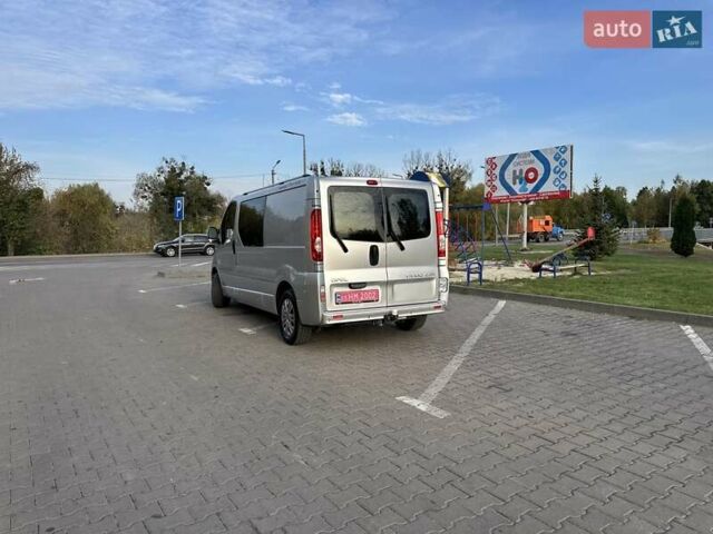 Сірий Опель Віваро, об'ємом двигуна 2 л та пробігом 225 тис. км за 16200 $, фото 7 на Automoto.ua