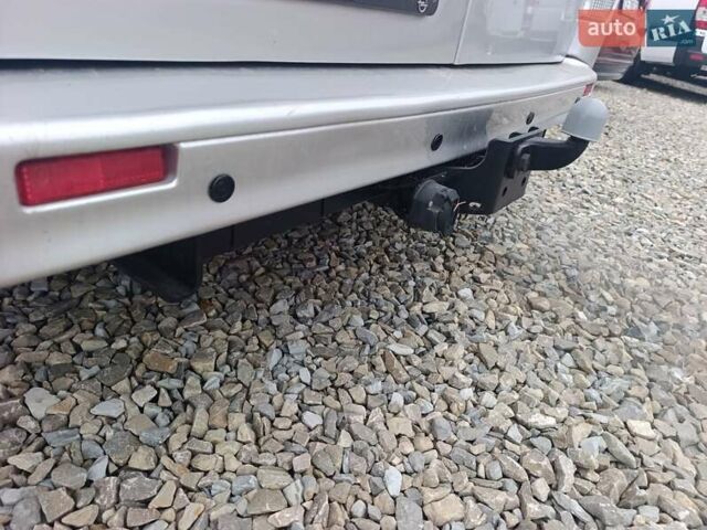 Серый Опель Виваро, объемом двигателя 2 л и пробегом 293 тыс. км за 16200 $, фото 13 на Automoto.ua