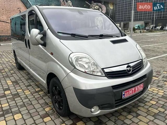 Серый Опель Виваро, объемом двигателя 2 л и пробегом 260 тыс. км за 16300 $, фото 20 на Automoto.ua