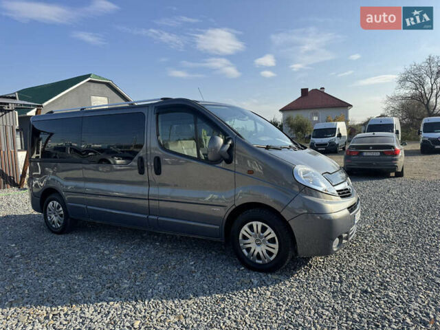 Опель Виваро 2013 в Черновцах на Automoto.ua Серый Опель Виваро, объемом двигателя 2 л и пробегом 299 тыс. км за 14400 $, фото 10 на Automoto.ua