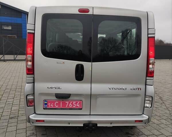 Сірий Опель Віваро, об'ємом двигуна 2 л та пробігом 386 тис. км за 15999 $, фото 14 на Automoto.ua