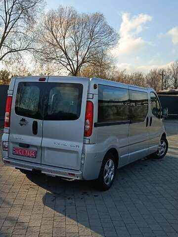 Серый Опель Виваро, объемом двигателя 2 л и пробегом 386 тыс. км за 16600 $, фото 12 на Automoto.ua