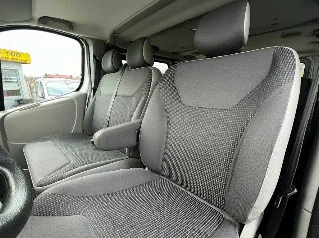 Серый Опель Виваро, объемом двигателя 2 л и пробегом 224 тыс. км за 8700 $, фото 11 на Automoto.ua