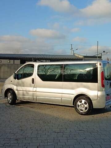 Серый Опель Виваро, объемом двигателя 2 л и пробегом 386 тыс. км за 16600 $, фото 8 на Automoto.ua