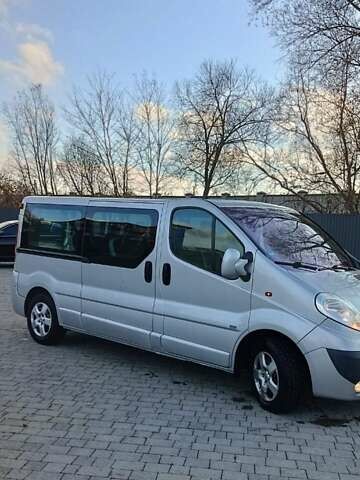 Серый Опель Виваро, объемом двигателя 2 л и пробегом 386 тыс. км за 16600 $, фото 27 на Automoto.ua