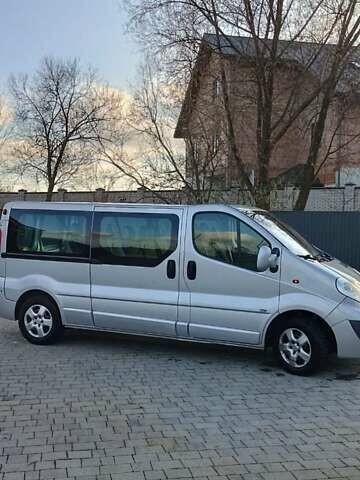 Серый Опель Виваро, объемом двигателя 2 л и пробегом 386 тыс. км за 16600 $, фото 20 на Automoto.ua