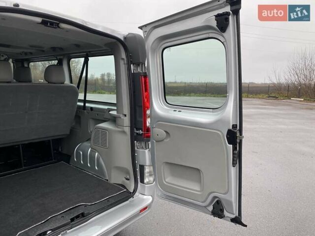 Серый Опель Виваро, объемом двигателя 2 л и пробегом 288 тыс. км за 13950 $, фото 16 на Automoto.ua