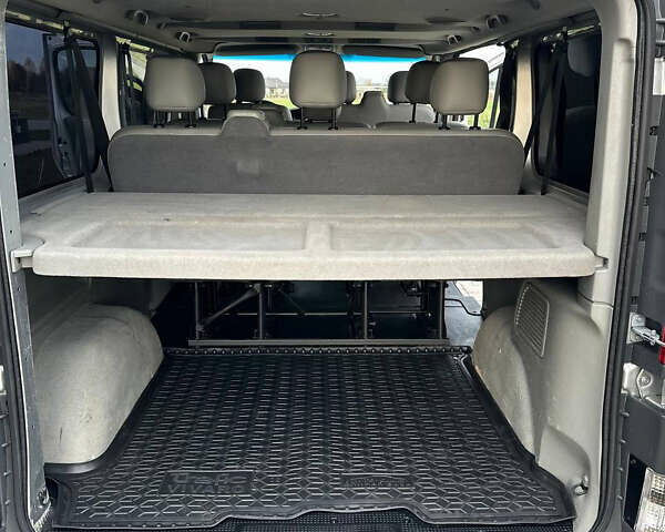 Серый Опель Виваро, объемом двигателя 2 л и пробегом 267 тыс. км за 17000 $, фото 25 на Automoto.ua