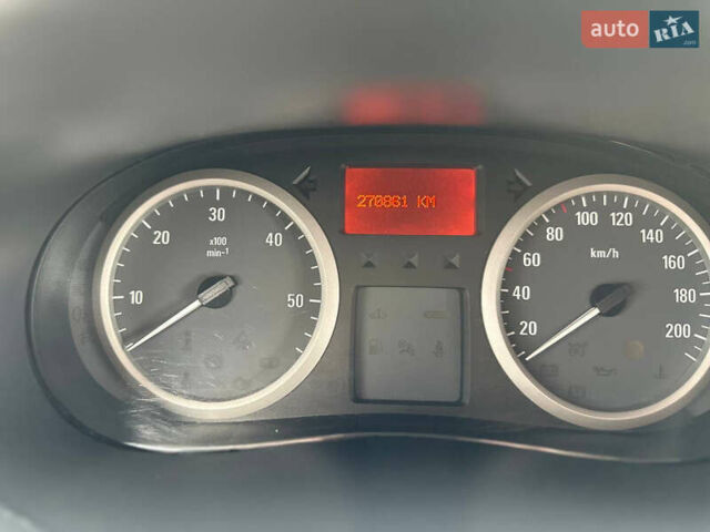 Опель Віваро 2014 у Рівному на Automoto.ua Сірий Опель Віваро, об'ємом двигуна 2 л та пробігом 270 тис. км за 16750 $, фото 23 на Automoto.ua
