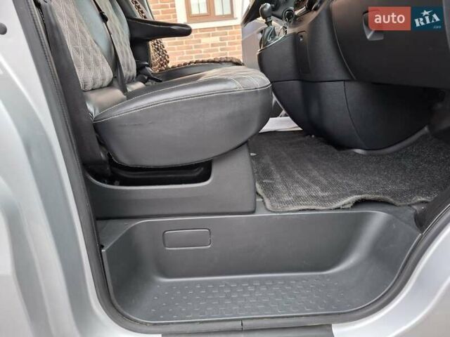 Серый Опель Виваро, объемом двигателя 1.6 л и пробегом 293 тыс. км за 14200 $, фото 36 на Automoto.ua