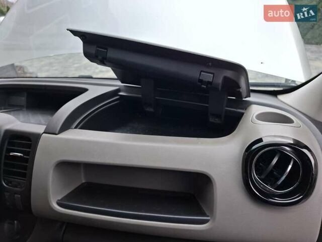 Серый Опель Виваро, объемом двигателя 1.6 л и пробегом 293 тыс. км за 14200 $, фото 41 на Automoto.ua