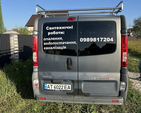 Серый Опель Виваро, объемом двигателя 2 л и пробегом 198 тыс. км за 14500 $, фото 5 на Automoto.ua