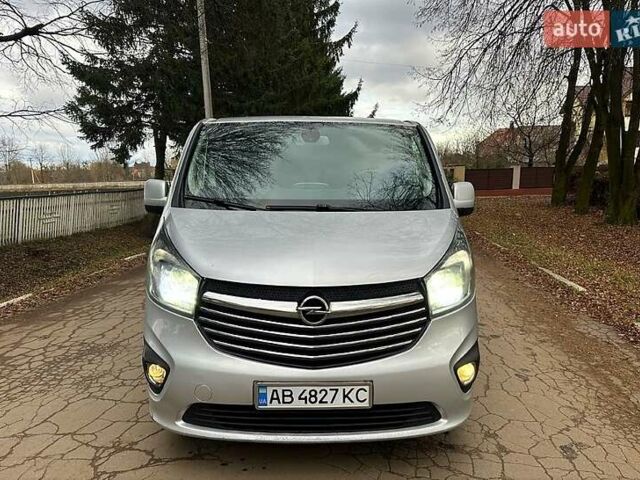 Серый Опель Виваро, объемом двигателя 1.6 л и пробегом 230 тыс. км за 14000 $, фото 6 на Automoto.ua