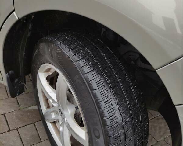 Сірий Опель Віваро, об'ємом двигуна 2 л та пробігом 222 тис. км за 14999 $, фото 24 на Automoto.ua