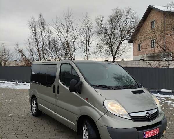 Сірий Опель Віваро, об'ємом двигуна 2 л та пробігом 222 тис. км за 14999 $, фото 22 на Automoto.ua