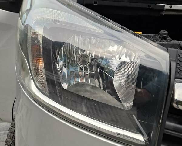 Серый Опель Виваро, объемом двигателя 1.6 л и пробегом 293 тыс. км за 14200 $, фото 63 на Automoto.ua