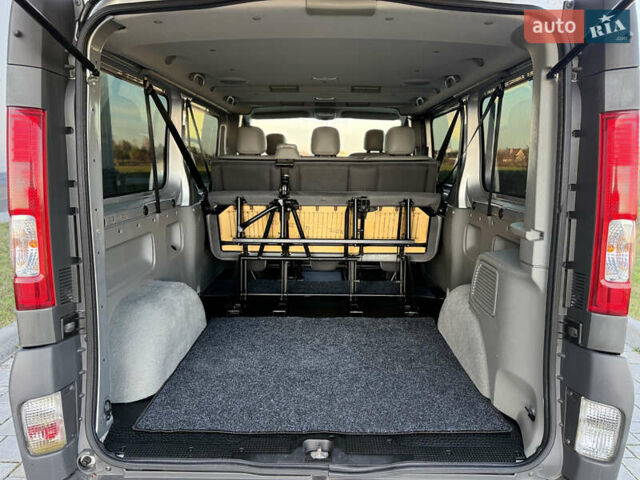 Серый Опель Виваро, объемом двигателя 2 л и пробегом 270 тыс. км за 16750 $, фото 25 на Automoto.ua