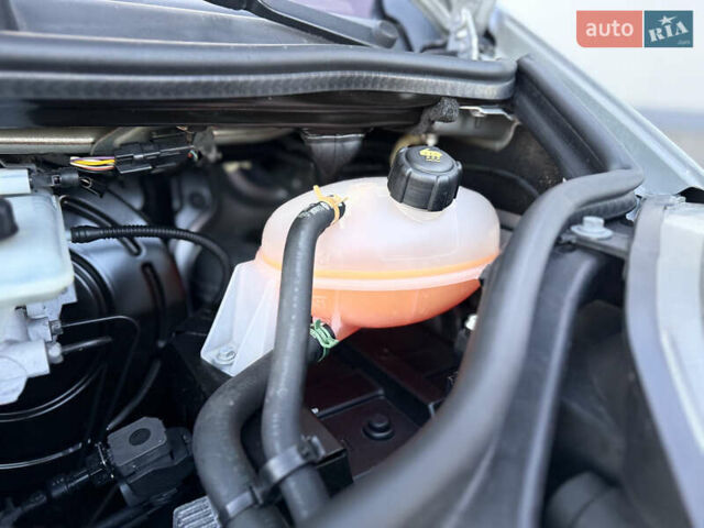 Серый Опель Виваро, объемом двигателя 2 л и пробегом 270 тыс. км за 16750 $, фото 27 на Automoto.ua