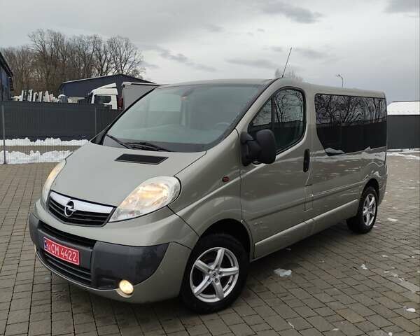 Сірий Опель Віваро, об'ємом двигуна 2 л та пробігом 222 тис. км за 14999 $, фото 6 на Automoto.ua