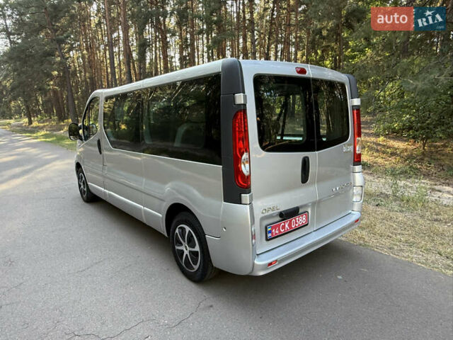 Серый Опель Виваро, объемом двигателя 2 л и пробегом 280 тыс. км за 16800 $, фото 9 на Automoto.ua