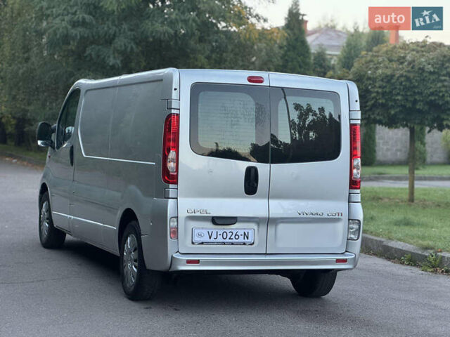 Сірий Опель Віваро, об'ємом двигуна 2 л та пробігом 217 тис. км за 13500 $, фото 9 на Automoto.ua