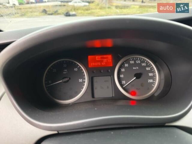 Серый Опель Виваро, объемом двигателя 2 л и пробегом 200 тыс. км за 16700 $, фото 7 на Automoto.ua
