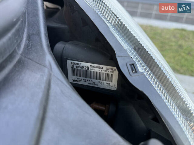 Серый Опель Виваро, объемом двигателя 2 л и пробегом 270 тыс. км за 16750 $, фото 29 на Automoto.ua