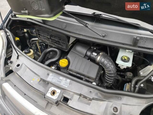 Серый Опель Виваро, объемом двигателя 2 л и пробегом 200 тыс. км за 16700 $, фото 16 на Automoto.ua