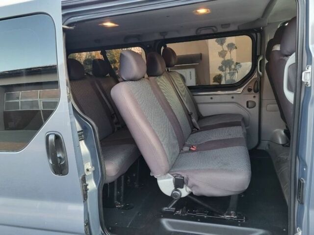 Серый Опель Виваро, объемом двигателя 2 л и пробегом 250 тыс. км за 8900 $, фото 23 на Automoto.ua