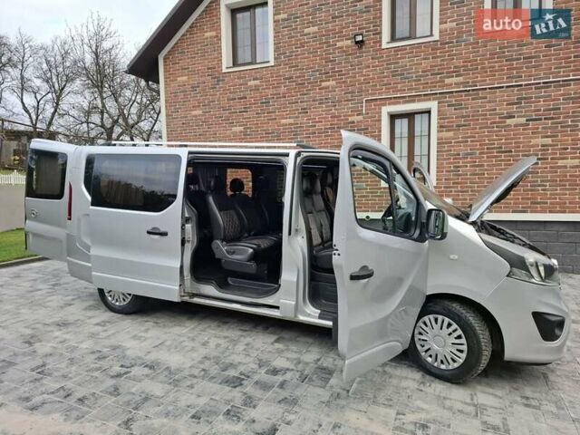 Серый Опель Виваро, объемом двигателя 1.6 л и пробегом 293 тыс. км за 14200 $, фото 62 на Automoto.ua