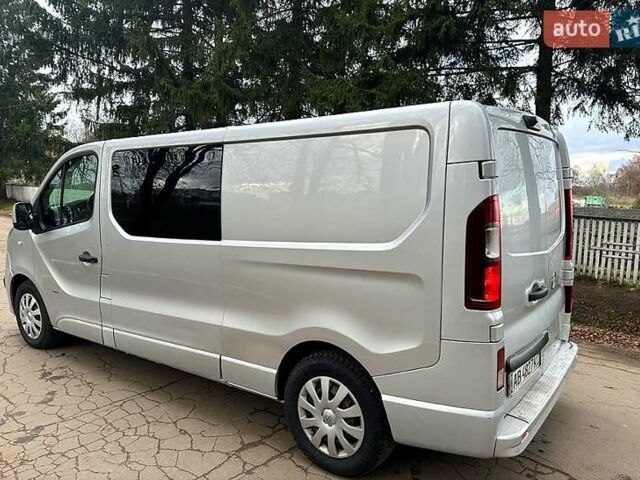 Серый Опель Виваро, объемом двигателя 1.6 л и пробегом 230 тыс. км за 14000 $, фото 2 на Automoto.ua