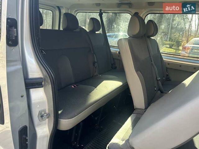 Серый Опель Виваро, объемом двигателя 2 л и пробегом 273 тыс. км за 14800 $, фото 10 на Automoto.ua