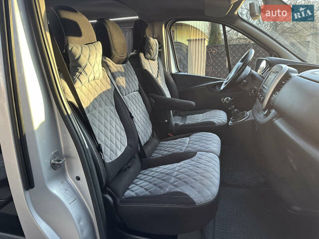 Серый Опель Виваро, объемом двигателя 1.6 л и пробегом 230 тыс. км за 14500 $, фото 6 на Automoto.ua