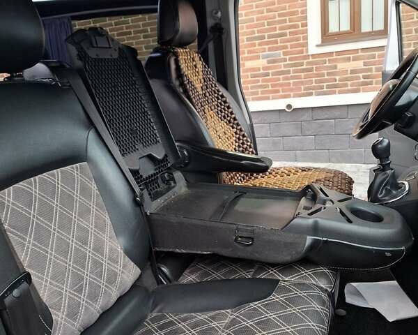 Серый Опель Виваро, объемом двигателя 1.6 л и пробегом 293 тыс. км за 14200 $, фото 38 на Automoto.ua