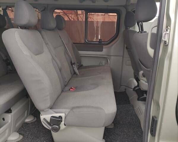 Сірий Опель Віваро, об'ємом двигуна 2 л та пробігом 222 тис. км за 14999 $, фото 38 на Automoto.ua