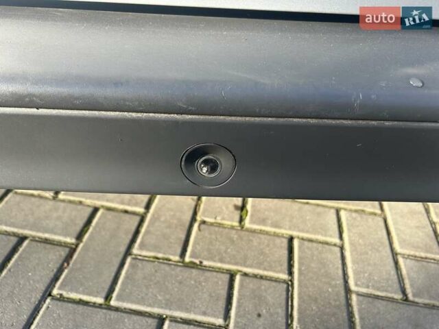 Серый Опель Виваро, объемом двигателя 2 л и пробегом 273 тыс. км за 14800 $, фото 12 на Automoto.ua