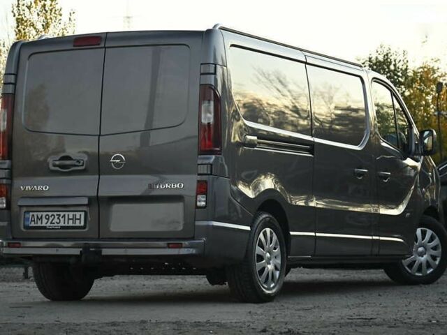 Серый Опель Виваро, объемом двигателя 1.6 л и пробегом 274 тыс. км за 11300 $, фото 14 на Automoto.ua
