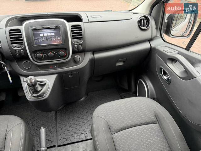 Сірий Опель Віваро, об'ємом двигуна 1.6 л та пробігом 190 тис. км за 15300 $, фото 63 на Automoto.ua