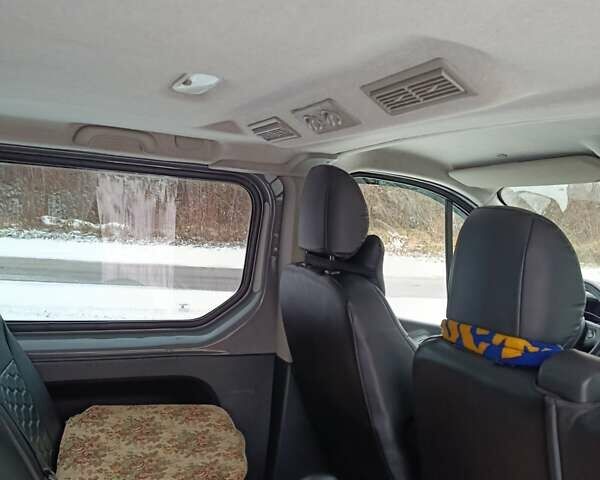 Сірий Опель Віваро, об'ємом двигуна 1.6 л та пробігом 245 тис. км за 14999 $, фото 9 на Automoto.ua