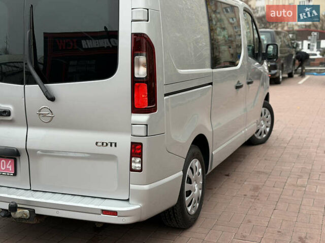 Сірий Опель Віваро, об'ємом двигуна 1.6 л та пробігом 190 тис. км за 15300 $, фото 56 на Automoto.ua