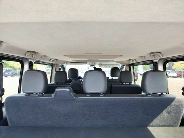 Серый Опель Виваро, объемом двигателя 1.6 л и пробегом 175 тыс. км за 16000 $, фото 5 на Automoto.ua