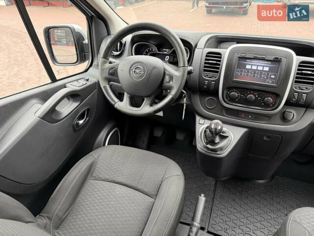 Сірий Опель Віваро, об'ємом двигуна 1.6 л та пробігом 190 тис. км за 15300 $, фото 62 на Automoto.ua
